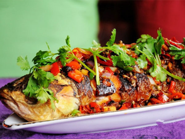 東巴烤魚(yú)