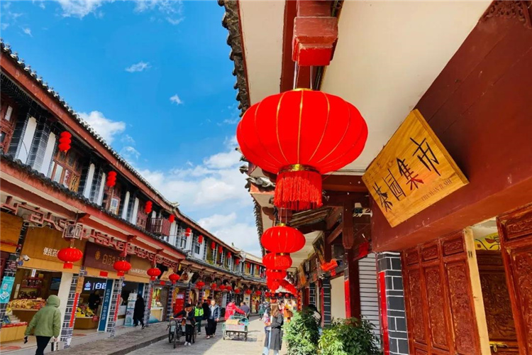 春暖花開麗江歡迎您，趁著春日正好，來一場古鎮(zhèn)之旅！