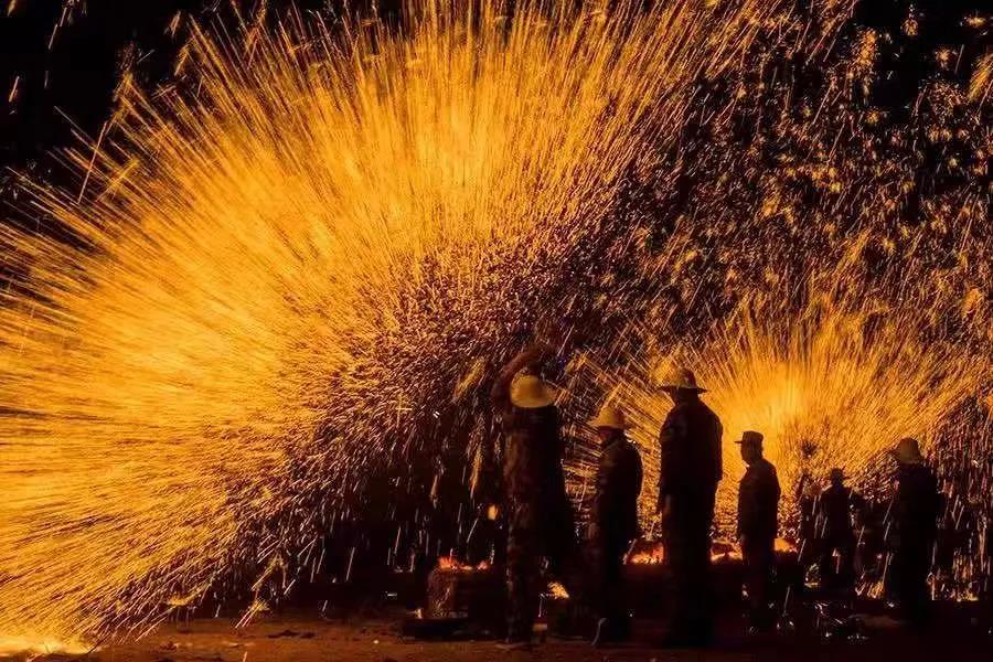 連續(xù)3天！這個端午，麗江雪山花海將上演奇幻光影秀！